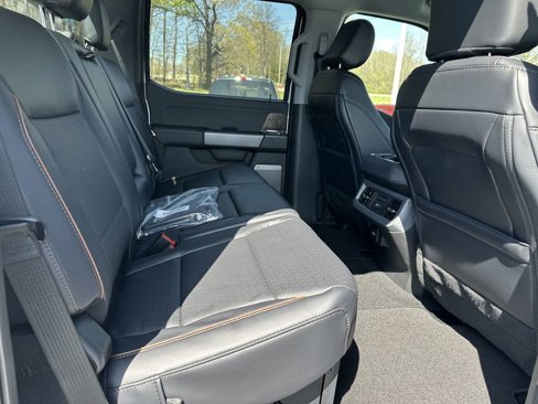 New 2025 Ford F350 Lariat w/ Lariat Ultimate Package image 14