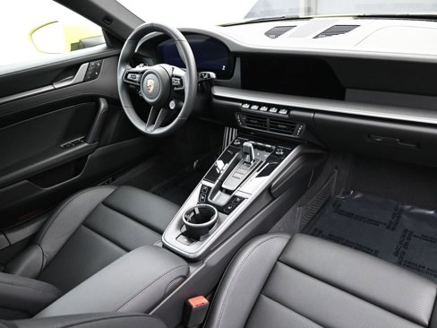 Certified 2025 Porsche 911 Carrera image 24