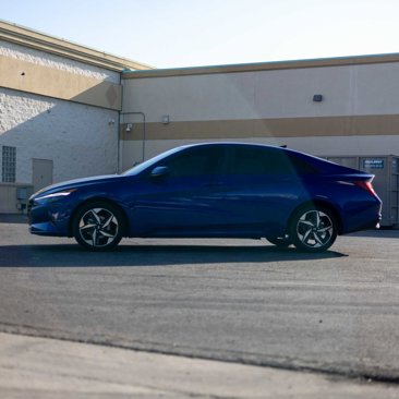 Used 2023 Hyundai Elantra SEL w/ Convenience Package image 4