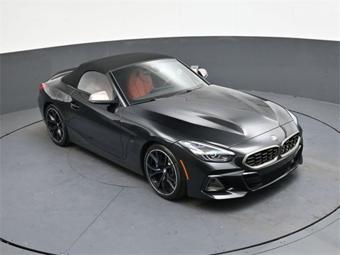 Used 2024 BMW Z4 M40i w/ Premium Package image 17