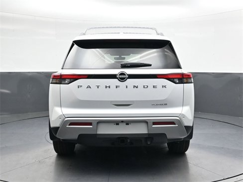 New 2025 Nissan Pathfinder Platinum image 5