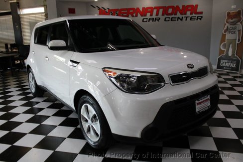 Used 2015 Kia Soul + image 1
