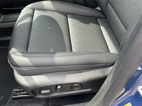 New 2026 Chevrolet Equinox LT w/ Convenience Package II image 12