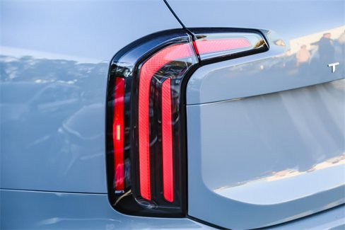 Used 2025 Kia Telluride SX Prestige X-Pro image 17