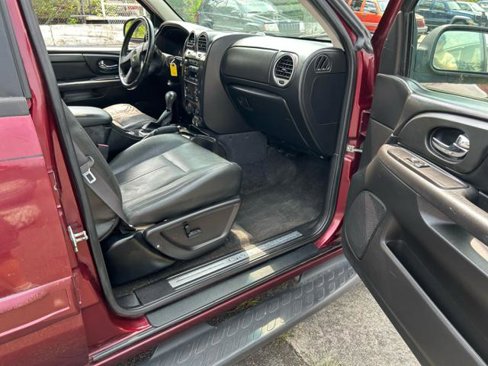 Used 2005 GMC Envoy SLE image 13