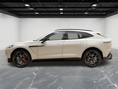 New 2025 Aston Martin DBX 707 image 2