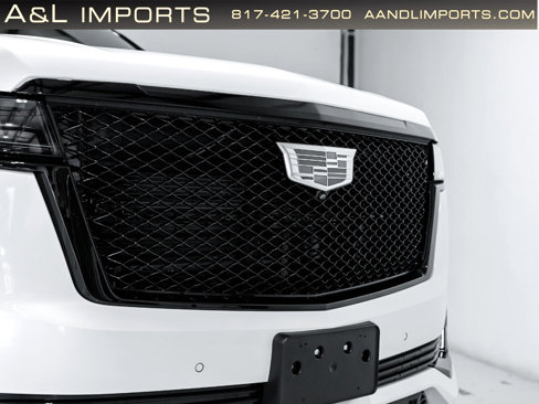 Used 2023 Cadillac Escalade ESV Sport Platinum w/ LPO, ONYX Package image 15