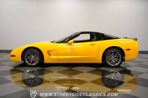 Used 2003 Chevrolet Corvette Coupe w/ Preferred Equipment Group image 7