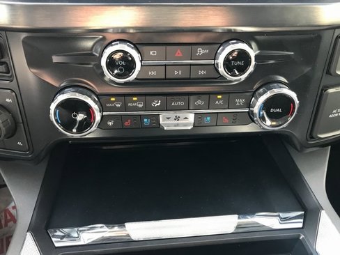 New 2025 Ford F350 Lariat w/ Chrome Package image 16