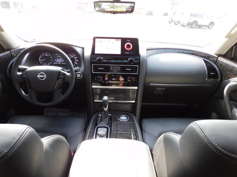 Used 2024 Nissan Armada Platinum image 18