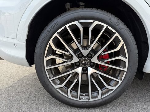 Used 2025 Audi SQ5 Premium Plus image 9