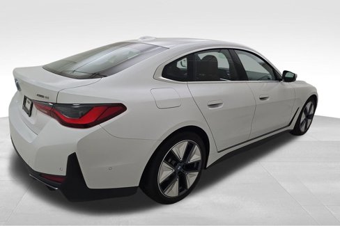 Used 2024 BMW i4 xDrive40i w/ Premium Package image 9