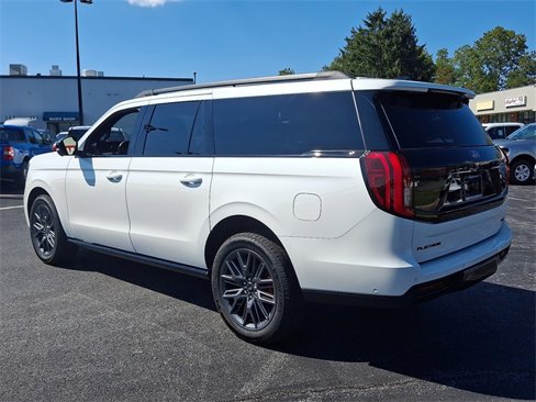 New 2025 Ford Expedition Max Platinum image 4