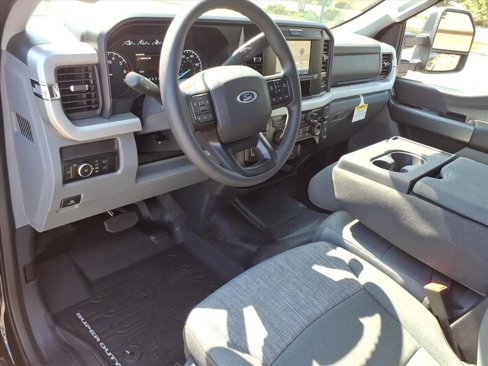 New 2025 Ford F350 XLT w/ Tremor Off-Road Package image 4