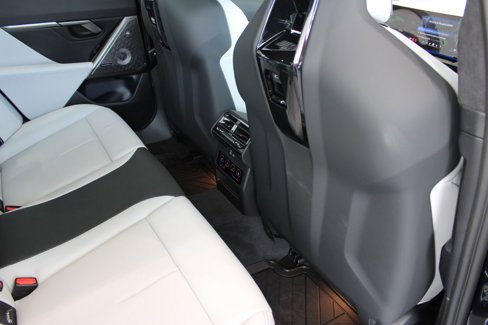 New 2026 BMW M5 w/ Carbon Package image 44