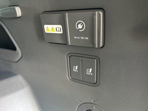 New 2026 Kia EV9 Wind image 12