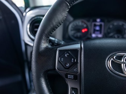 Used 2022 Toyota Tacoma SR5 image 40