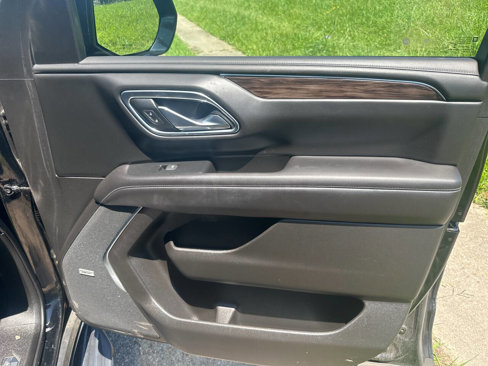 Used 2021 Chevrolet Tahoe LT image 36