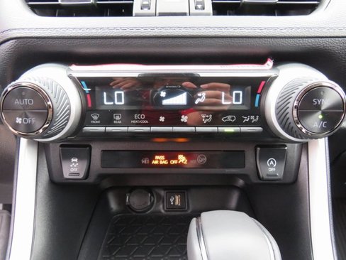 Certified 2025 Toyota RAV4 XLE Premium image 26