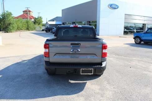 Used 2022 Ford Maverick XLT image 10