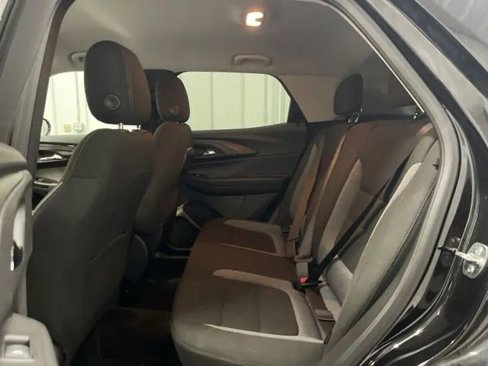 Used 2025 Chevrolet TrailBlazer LT image 11