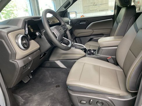 New 2026 Chevrolet Colorado ZR2 w/ Technology Package image 38