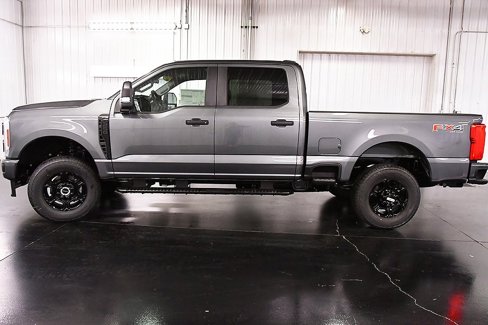 New 2026 Ford F250 XL image 4