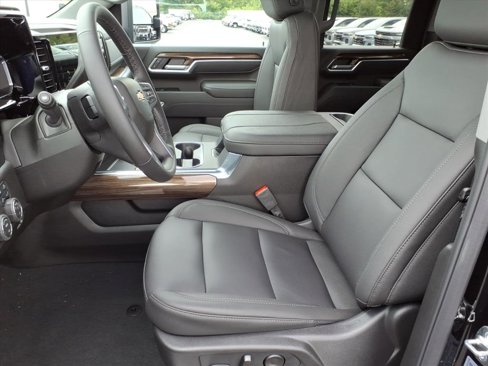New 2026 Chevrolet Silverado 2500 LT w/ All Star Edition image 7