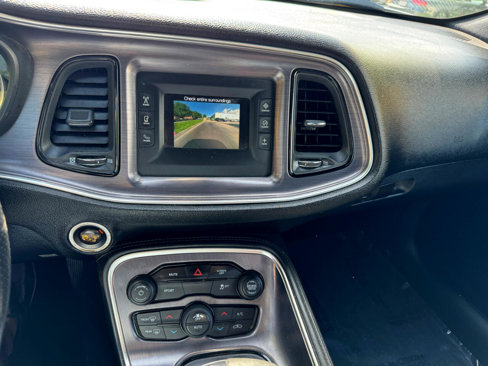 Used 2017 Dodge Challenger SXT image 20