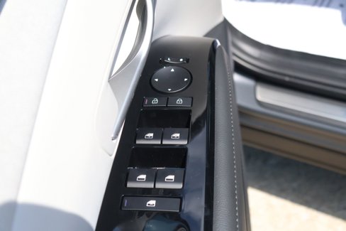 New 2025 Hyundai Tucson Limited image 19