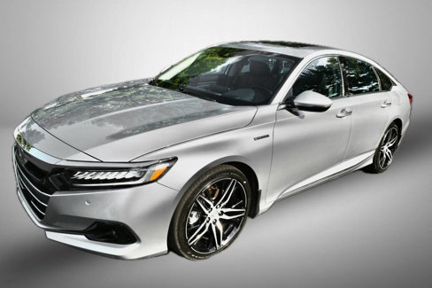 Used 2022 Honda Accord Touring image 2