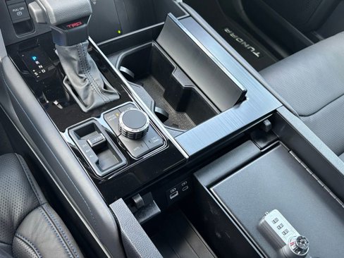 New 2025 Toyota Tundra Platinum image 25