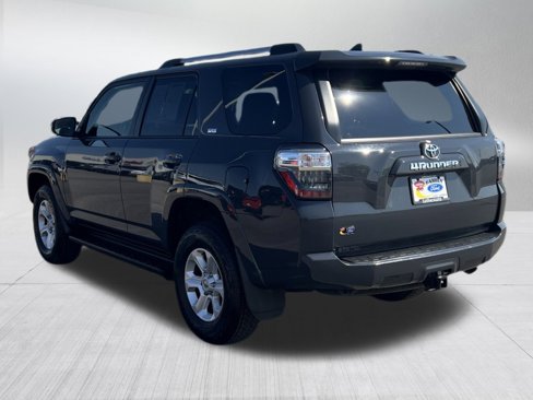 Used 2024 Toyota 4Runner SR5 Premium image 5