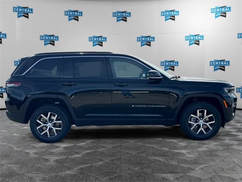 New 2025 Jeep Grand Cherokee Limited image 6