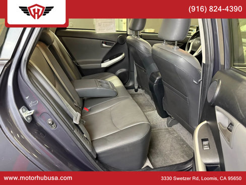 Used 2015 Toyota Prius Five image 48