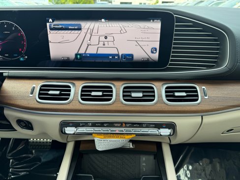 New 2026 Mercedes-Benz GLS 450 4MATIC image 12