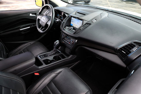 Used 2018 Ford Escape Titanium image 18