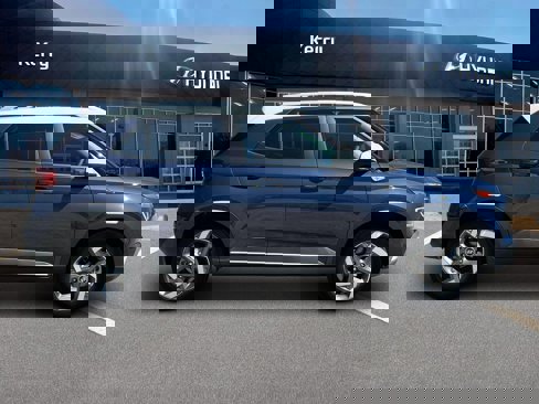 New 2025 Hyundai Venue Limited image 9