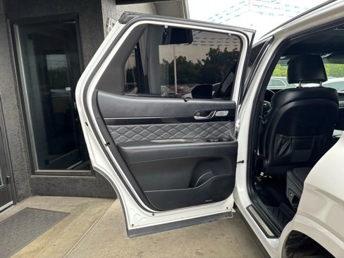 Used 2022 Hyundai Palisade Calligraphy image 10