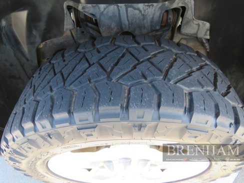 Used 2012 GMC Sierra 2500 Denali w/ Suspension Package, Off-Road image 11