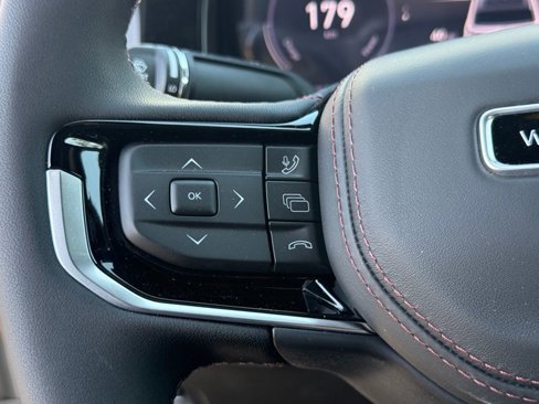 New 2025 Jeep Wagoneer Limited image 20