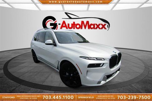 Used 2024 BMW X7 xDrive40i w/ Premium Package image 3