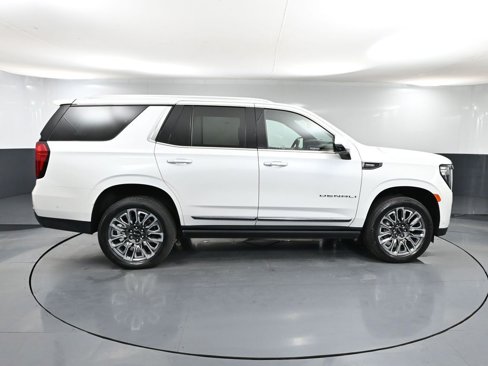 Used 2023 GMC Yukon Denali Ultimate image 3