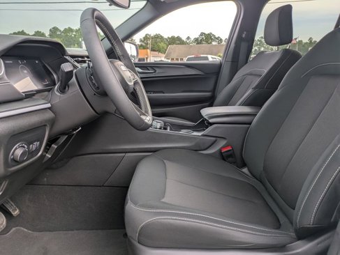 Used 2024 Jeep Grand Cherokee Laredo image 14