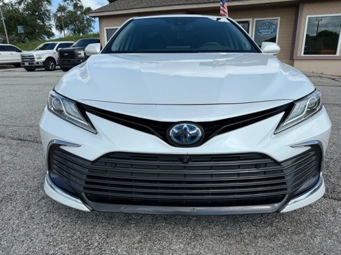 Used 2022 Toyota Camry XLE image 9