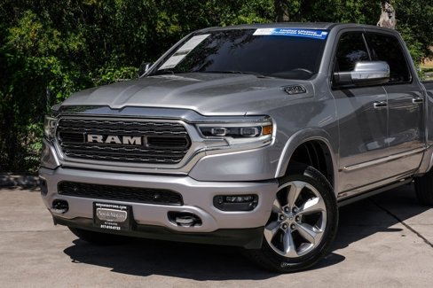 Used 2022 RAM 1500 Limited w/ Body Color Bumper Group image 12