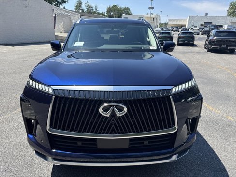 New 2026 INFINITI QX80 Luxe image 3