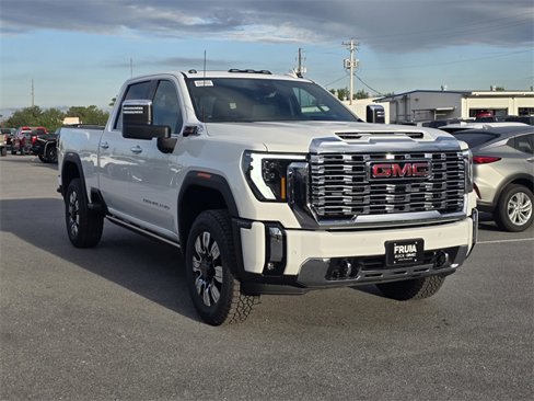 New 2026 GMC Sierra 2500 Denali w/ Denali Reserve Package image 3