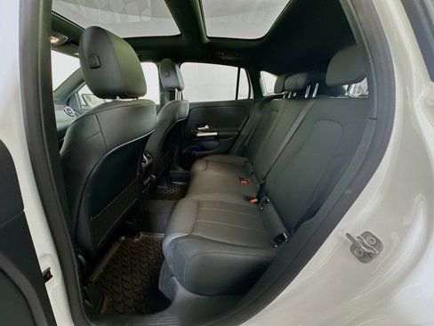 Used 2025 Mercedes-Benz GLA 250 image 29