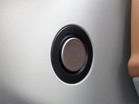 New 2025 Volkswagen ID. Buzz Pro S Plus image 15